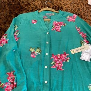 Floral Embroidered Green Button-Up Shirt